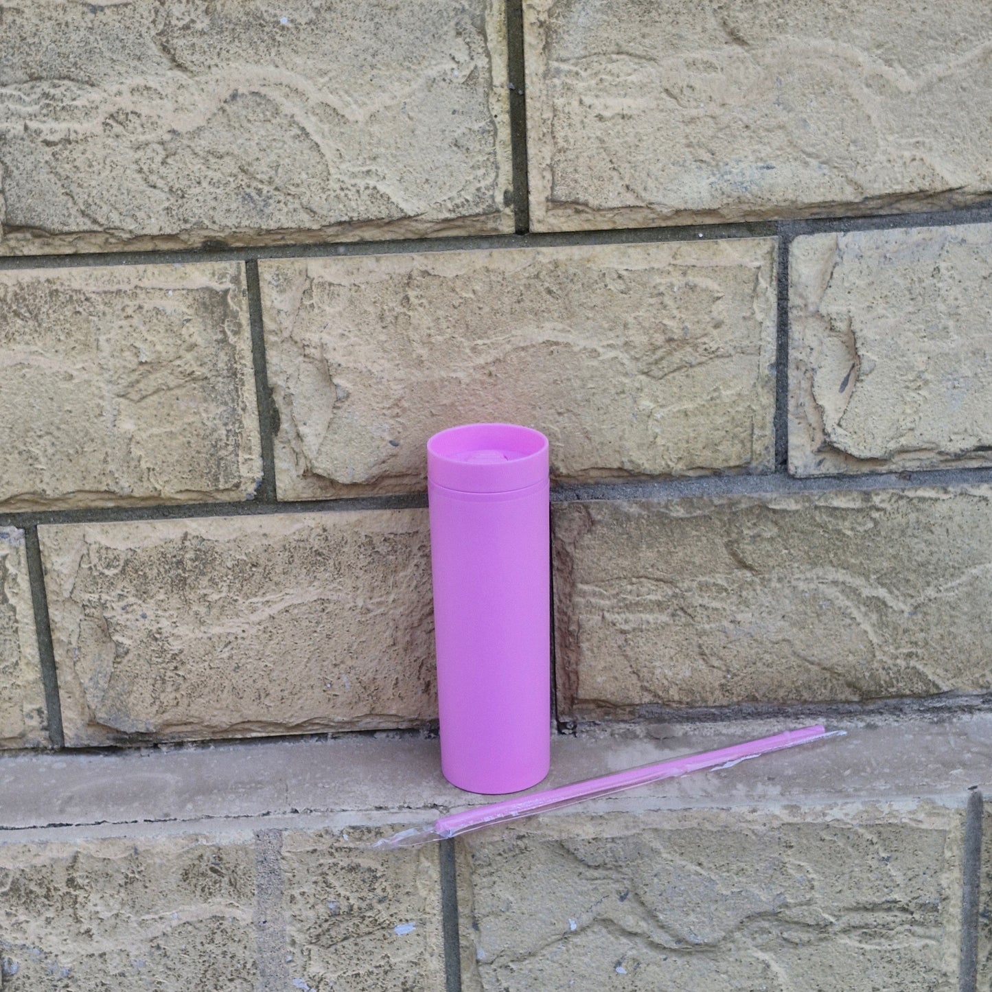 Acrylic Sipper - Double Wall BPA FREE (2 FREE Matching Straws)