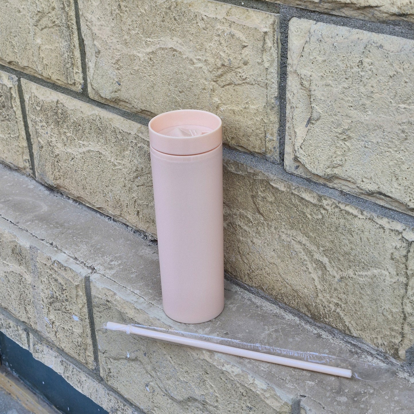 Acrylic Sipper - Double Wall BPA FREE (2 FREE Matching Straws)