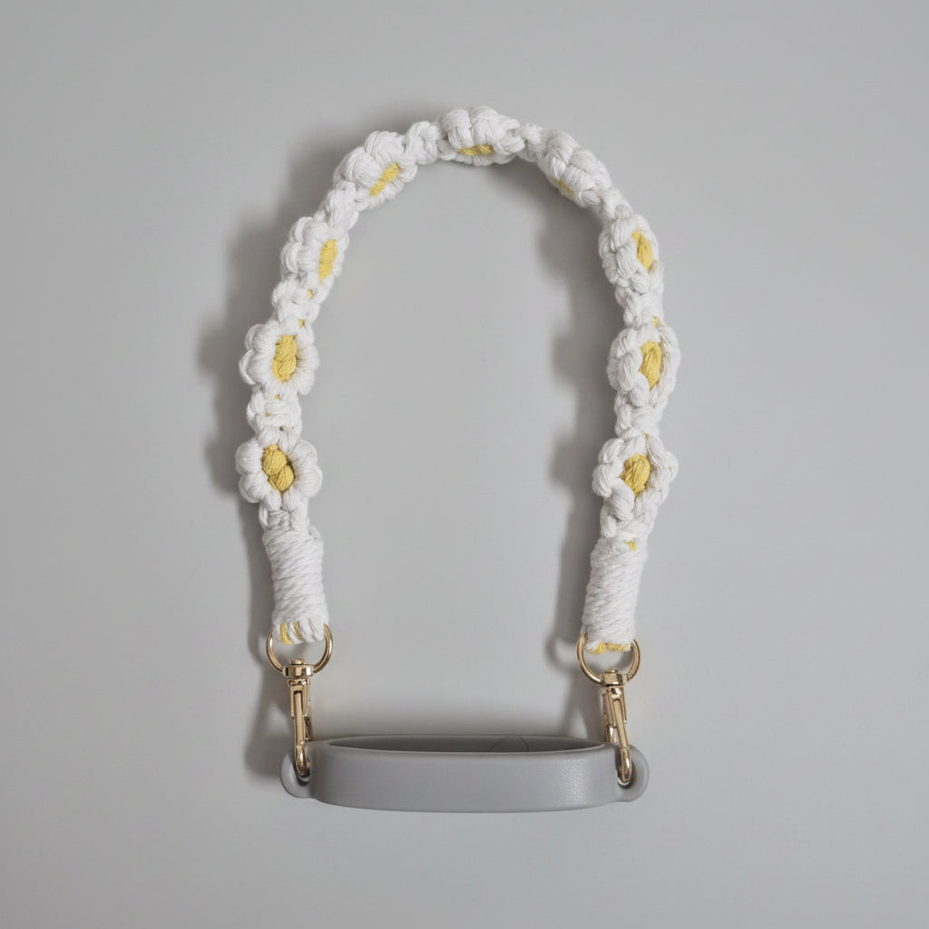 Tumbler Hanging Hand Made Daisy Flower (fits all size tumbler)